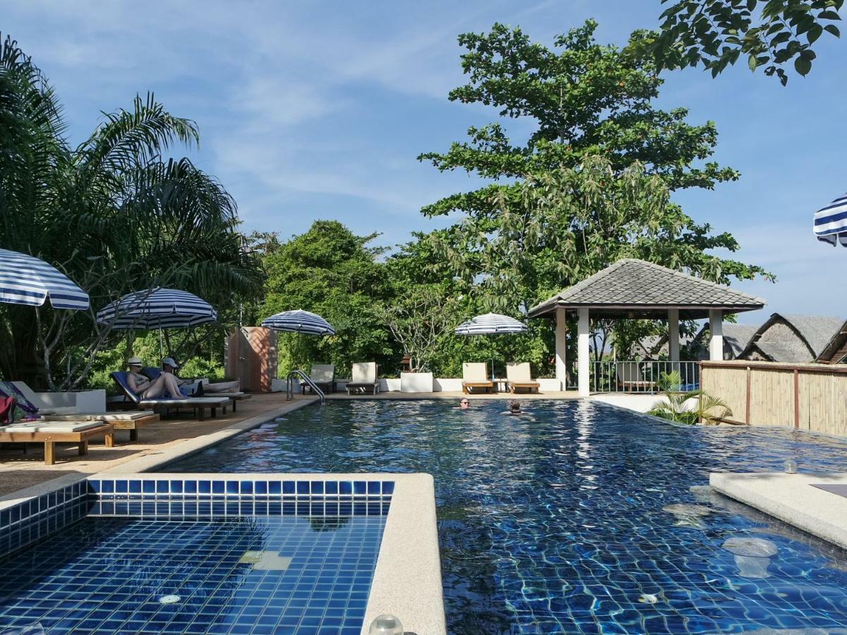 Soontreeya Lanta Hotel Koh Lanta Exterior photo